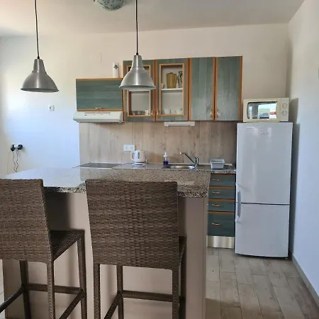 For Two Apartment, Rab Barbat na Rabu